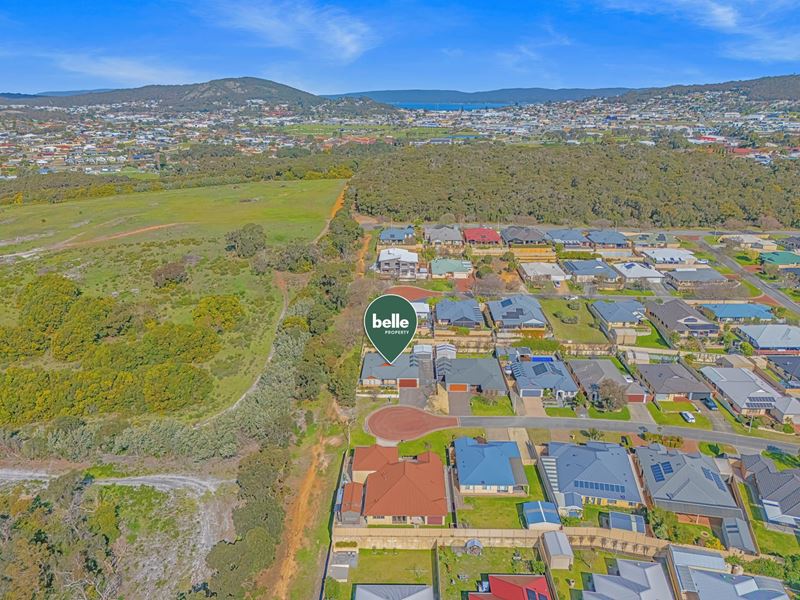 14 Agonis Gardens, Yakamia WA 6330