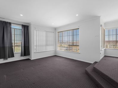11 Ibsen Court, Spearwood WA 6163