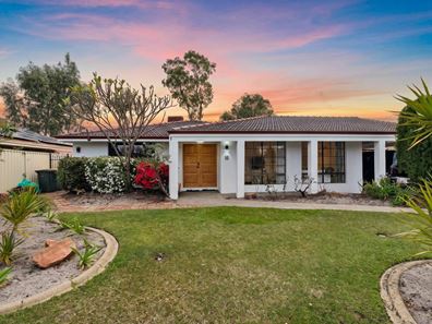 16 Gloucester Court, Willetton WA 6155
