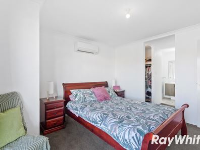 14 Newmarket Road, Meadow Springs WA 6210