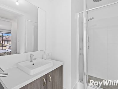 14 Newmarket Road, Meadow Springs WA 6210