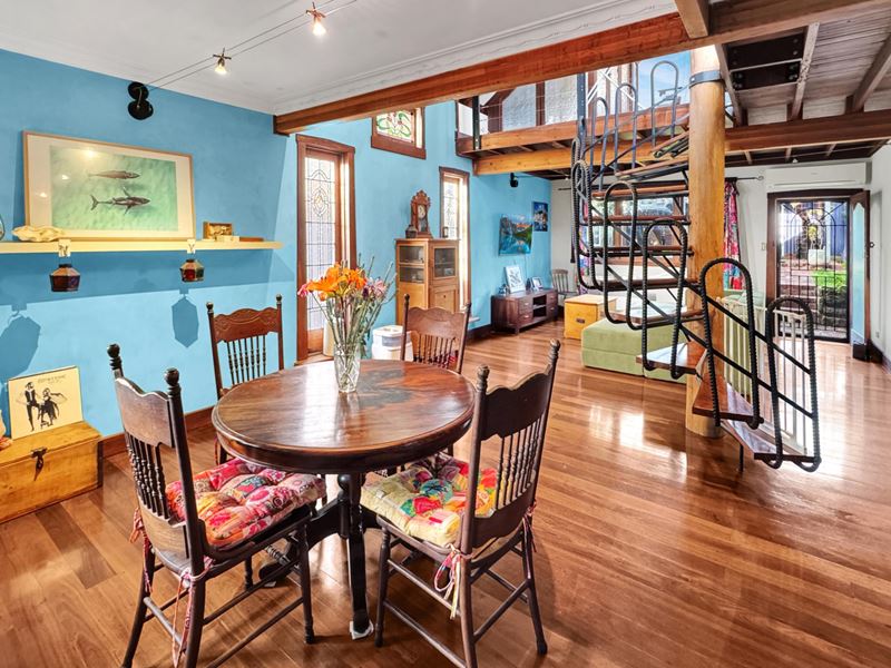 2 Victor Street, Hilton WA 6163