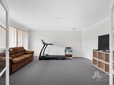 50 Burleigh Drive, Australind WA 6233