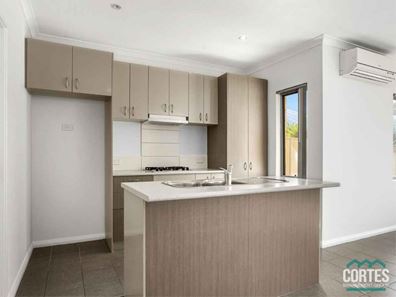 26 Seashells Crescent, Singleton WA 6175