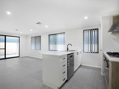 5 Epidote Road, Treeby WA 6164