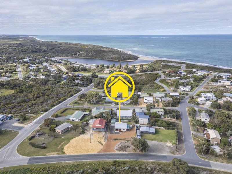 18 Mortimer Road, Guilderton WA 6041
