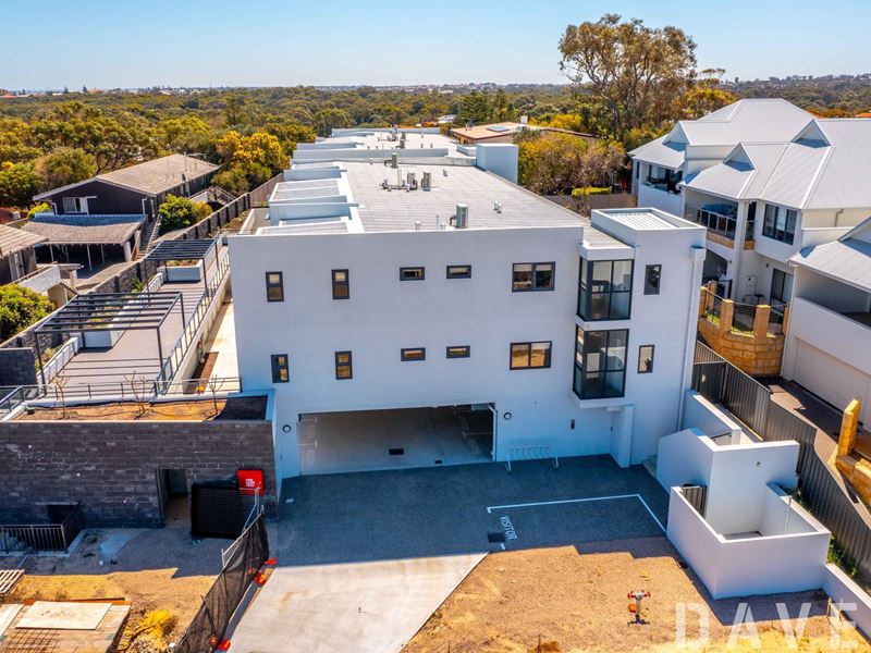 18/18 Ozone Parade, Trigg