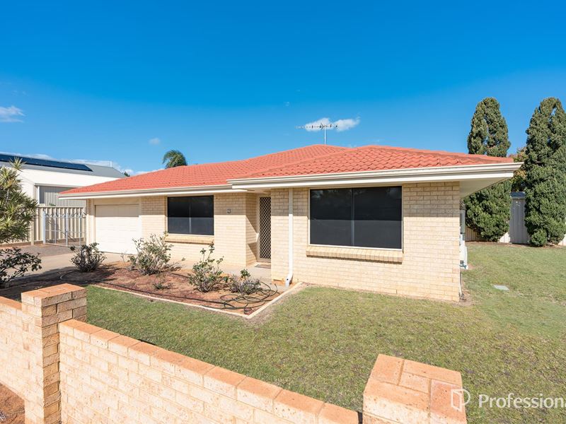 2A Half Moon Drive, Waggrakine WA 6530