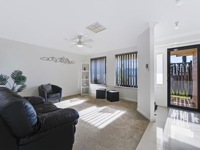11 Nganka Way, Hannans WA 6430
