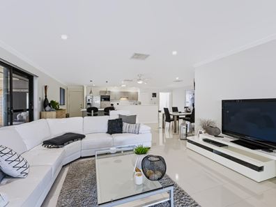 11 Nganka Way, Hannans WA 6430