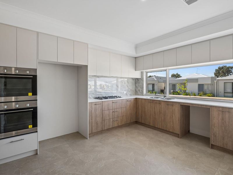 34 Nadilo Drive, Spearwood WA 6163