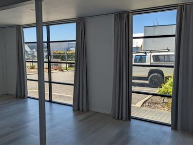 8/25 Jacquard Way, Port Kennedy WA 6172