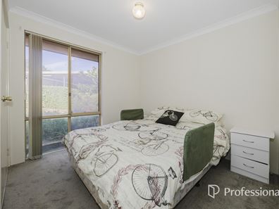 13/28 Marangaroo Drive, Marangaroo WA 6064