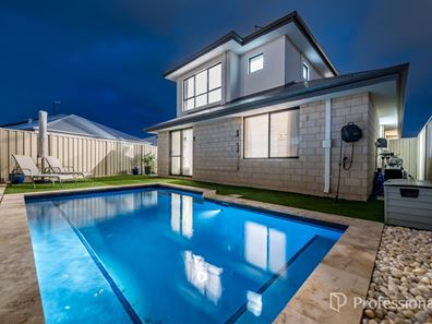 11 Manatee Way, Eglinton WA 6034