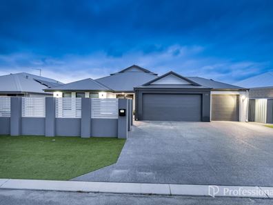 11 Manatee Way, Eglinton WA 6034