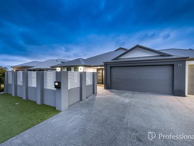 11 Manatee Way, Eglinton WA 6034