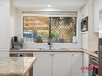 15 Steamer Court, Heathridge WA 6027