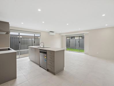 11 Fitzroy Road, Henley Brook WA 6055