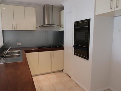 1/57 ROBERT STREET, Como WA 6152