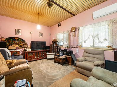 2989 Albany Highway, Kelmscott WA 6111