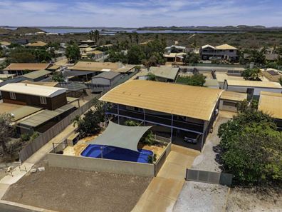 8 Vitenbergs Drive, Point Samson WA 6720