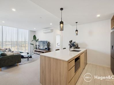 305/6 Baumea Way, Innaloo WA 6018