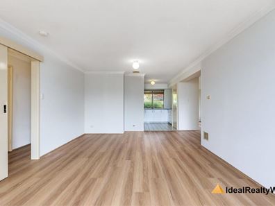 4 River Bank Drive, Gosnells WA 6110