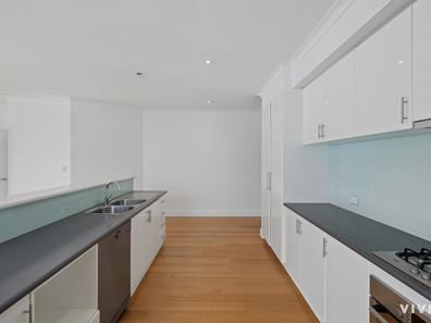 34 Swiftlet Way, Gwelup WA 6018