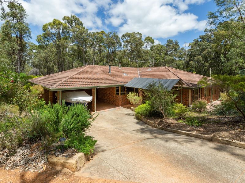 175 Kalang Place, Mundaring WA 6073