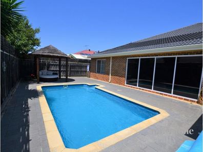 8 Kerries Link, The Vines WA 6069