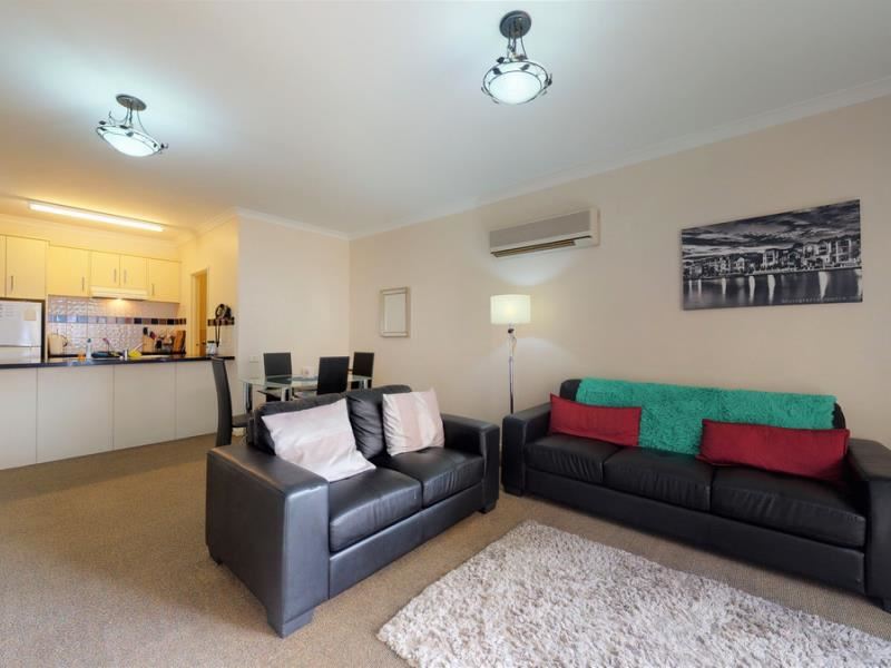 17/11 Regal Place, East Perth WA 6004