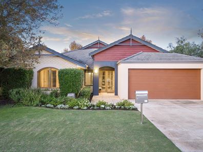 92 Dumbarton Road, Canning Vale WA 6155