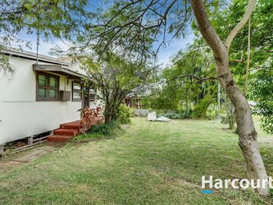 11 Wyeree Road, Mandurah WA 6210