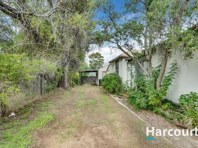 11 Wyeree Road, Mandurah WA 6210