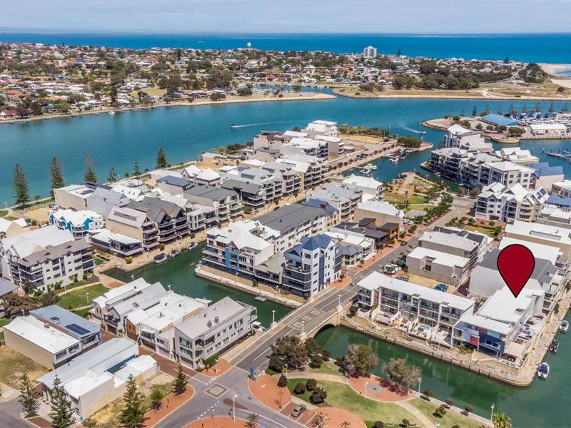 9/4 Torcello Mews, Mandurah
