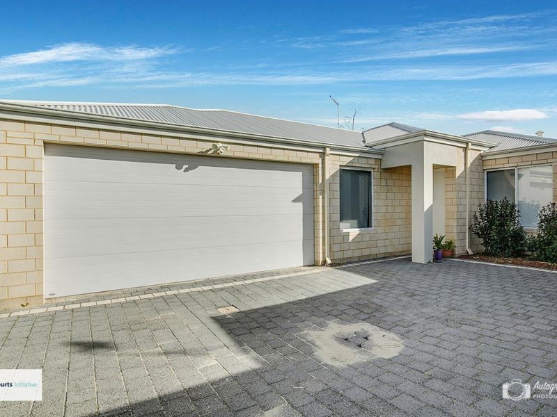 25c Mereworth Way, Marangaroo