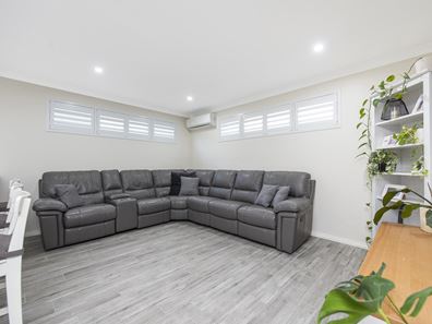 8 Sunnyside Way, Aveley WA 6069
