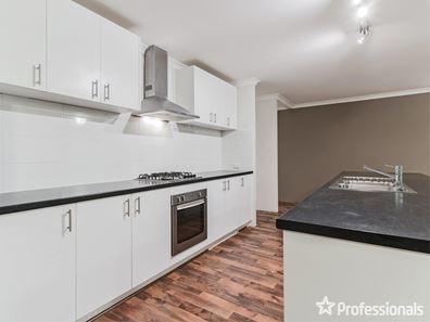 13 Wallaby Parade, Baldivis WA 6171