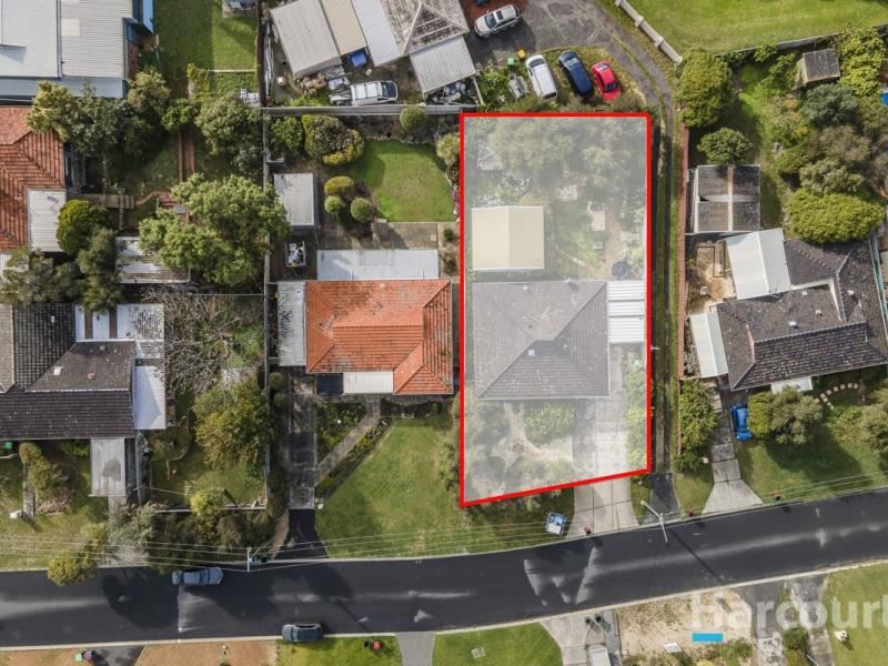 24 Macedon Place, Craigie