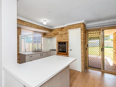 9 Yarra Close, Cooloongup WA 6168