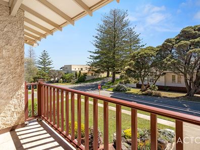 15A Beach Street, Cottesloe WA 6011