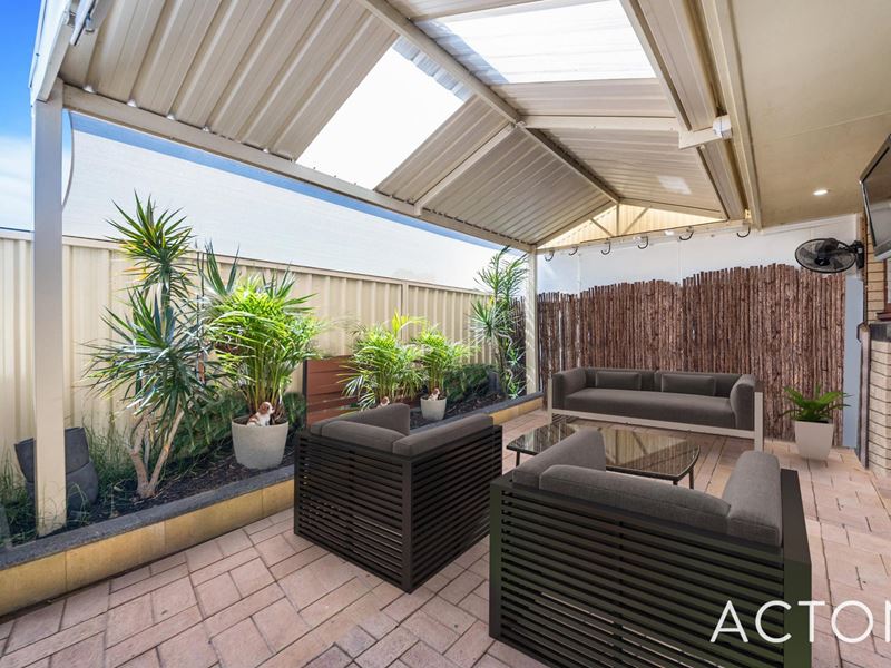 16/67 Ley Street, Como