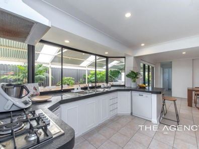 4 Britannia Way, Craigie WA 6025