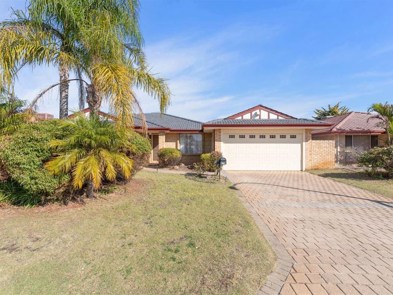 8 Tarragon Place, Thornlie WA 6108