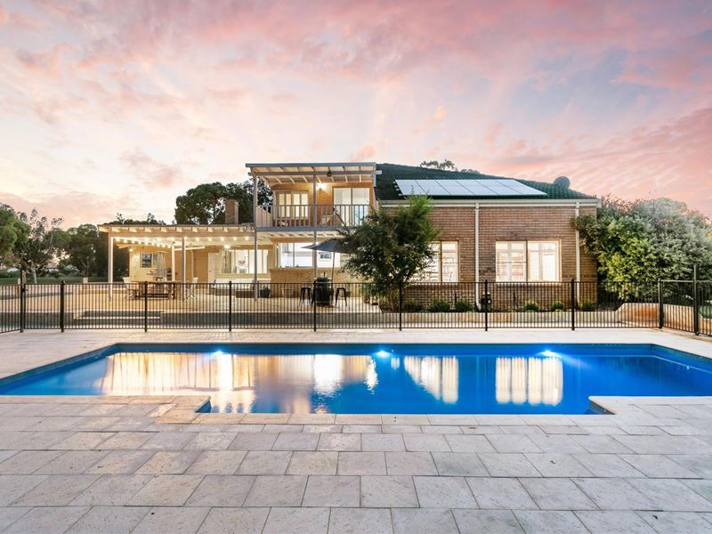 38 Vines Avenue, The Vines WA 6069