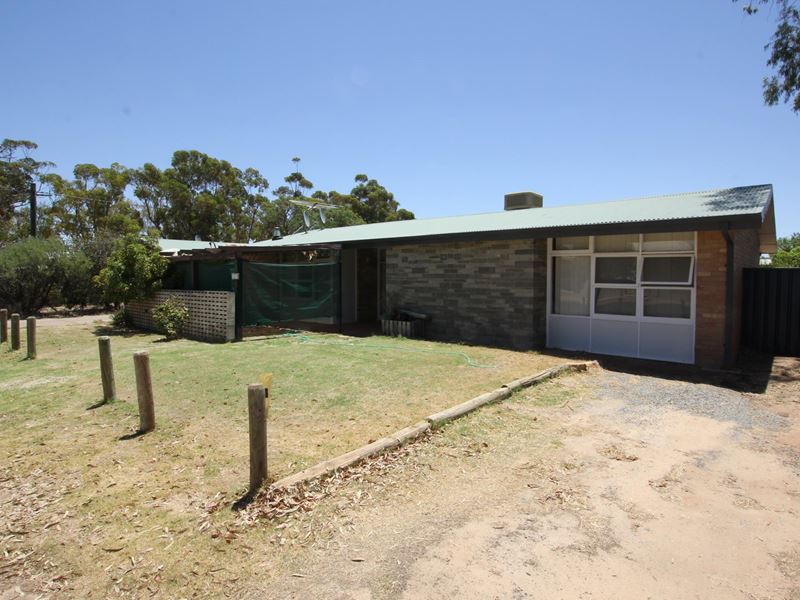 10 Ada Street, Narembeen