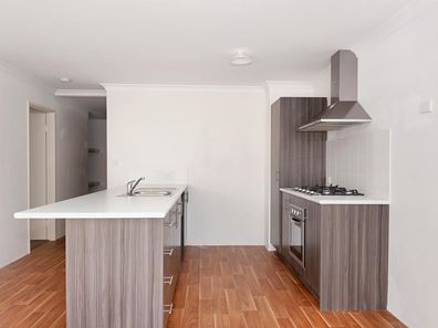 73 Cuddlepie Turn, Banksia Grove WA 6031