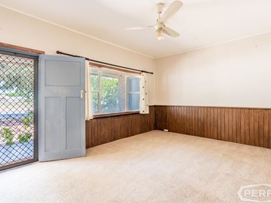4 Cooper Street, Mandurah WA 6210