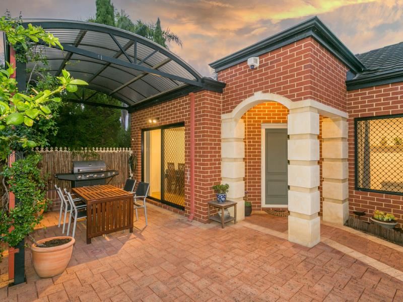 9A Wollong Place, Nollamara WA 6061