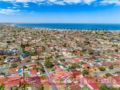24 Acapulco Road, Safety Bay WA 6169
